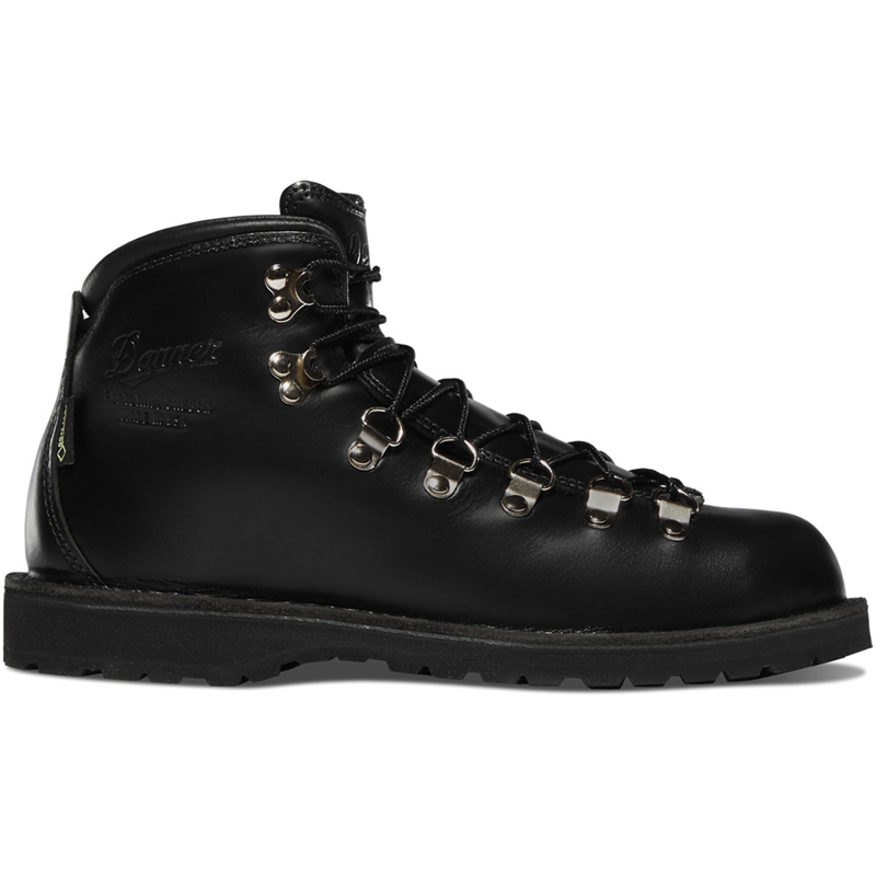 Black Men's Danner Mountain Pass Hiking Boots | 46138-MZWY