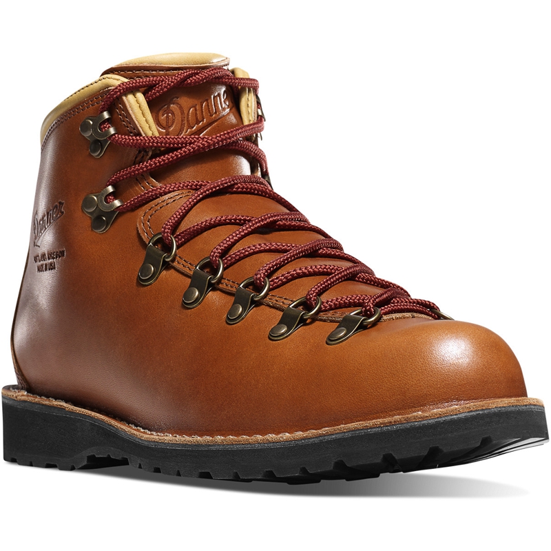 Brown Men's Danner Mountain Pass Hiking Boots | 42869-FRCW